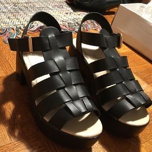 Brand New everyday Sandals