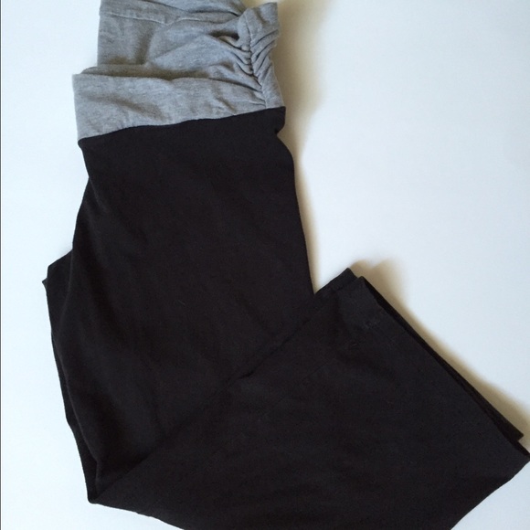Victoria's Secret Crop Yoga Pants