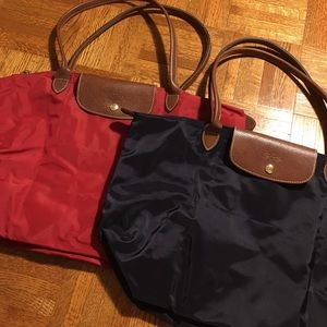 2 medium Longchamp bags - Red and Dark purple