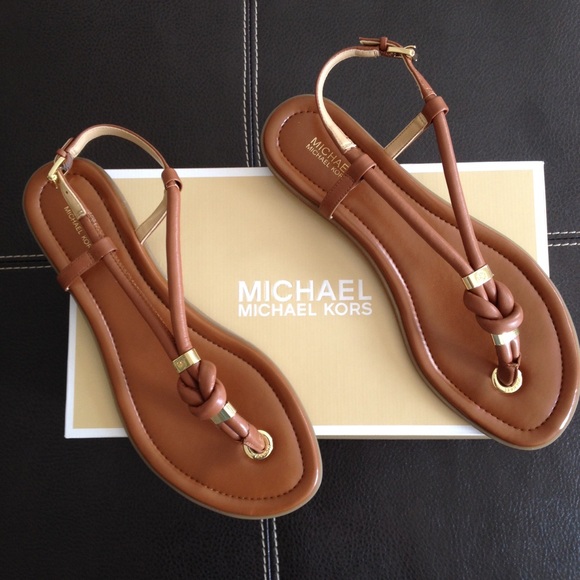 MICHAEL Michael Kors Shoes - NWT Michael Kors Holly Leather Sandal