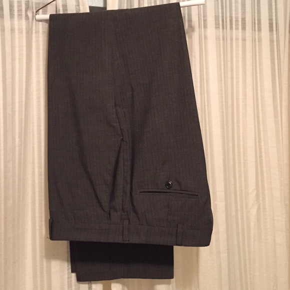 Mens Suit 44L jacket, 36x34 pants - Picture 4 of 4