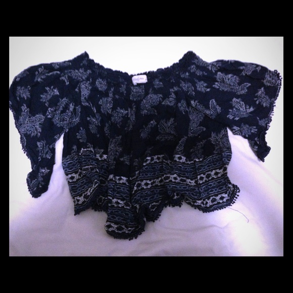 Abercrombie & Fitch blue top