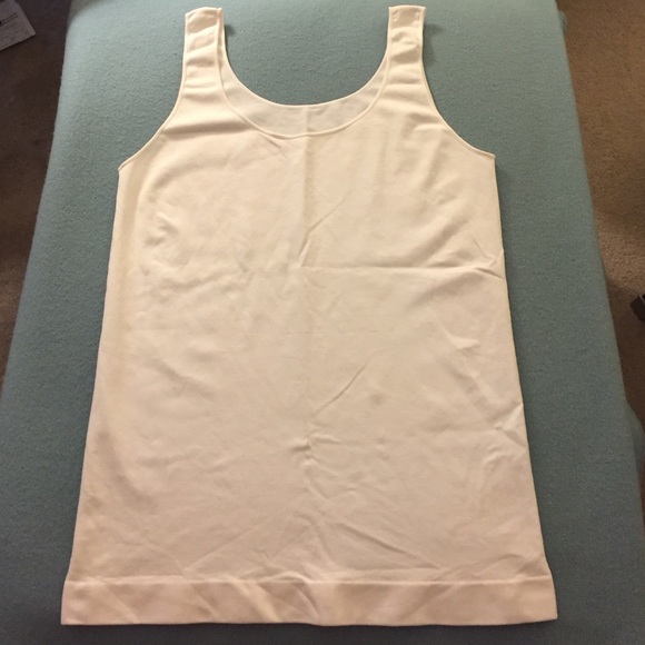 ⭐️PRICE DROP⭐️Shimera Seamless Tank NWOT