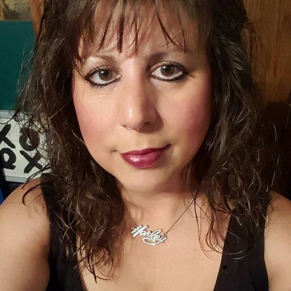 Meet your Posher, Michelle - Picture 1 of 1