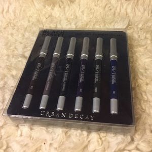 Black Market Eye Pencil Set