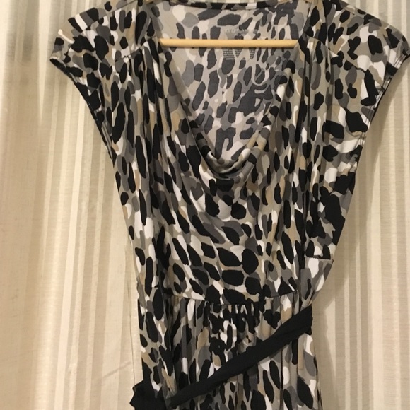 Liz Lange Size M Dress - Picture 3 of 3