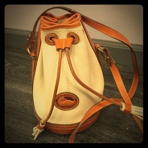"Vintage" Dooney and Bourke cross body