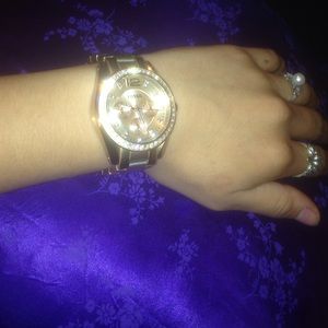 Rose gold fossil watch