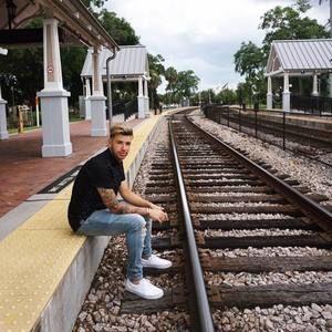 Meet your Posher, Liam