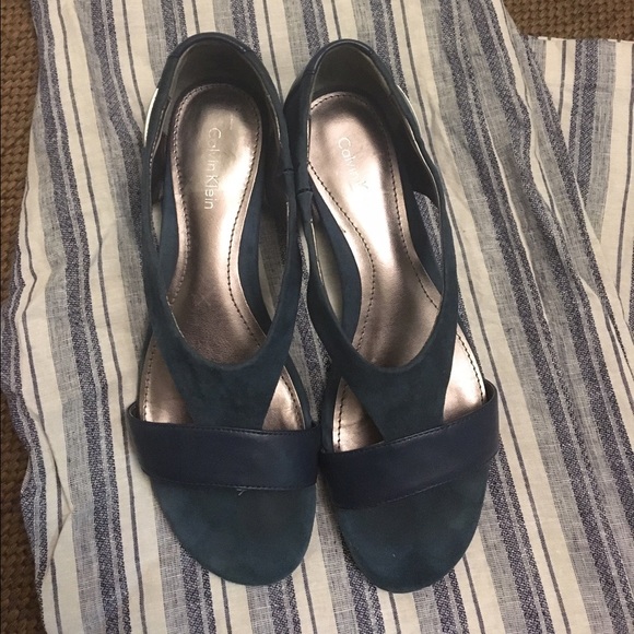 Calvin Klein flat shoes size 6.5 Navy Blue