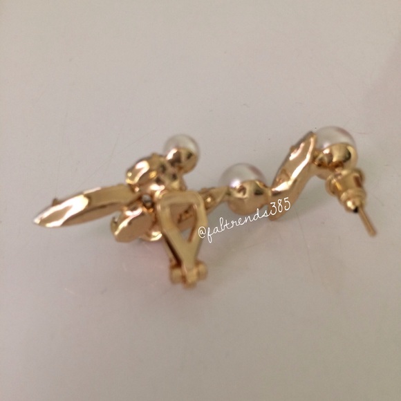 CRYSTAL LEAF EAR CUFF - Picture 2 of 2