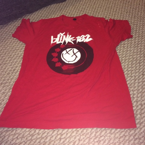 blink 182 t-shirt