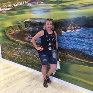 Meet your Posher, Rosa m