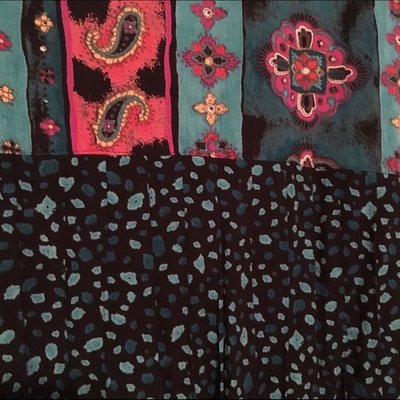 Vintage Patterned Dress - Picture 2 of 3