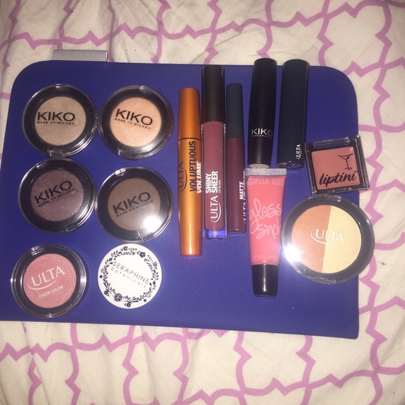 Makeup bundle