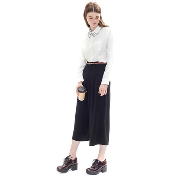 Sleeping Cat Collar White Button Up Shirt - Picture 3 of 4