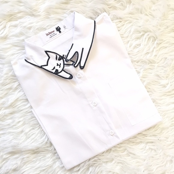 Sleeping Cat Collar White Button Up Shirt - Picture 4 of 4