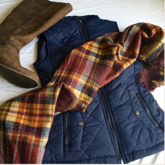 🍁2 XS Left!🍁Navy Blue Quilted Vests - Picture 3 of 4