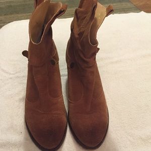 Brown bootie