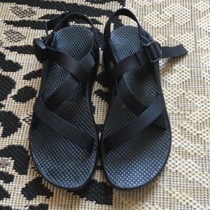 Black Chacos women's size 7