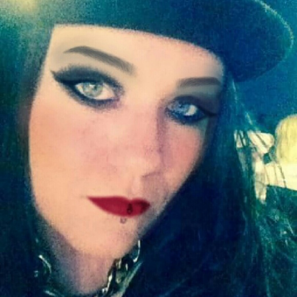 This is my old account go to Kristkreep2 - Picture 2 of 2