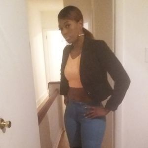 Meet your Posher, Jasmine