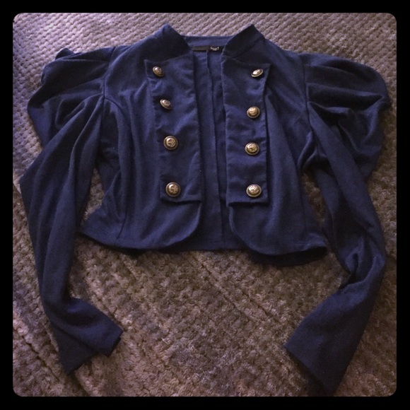Causal crop jacket