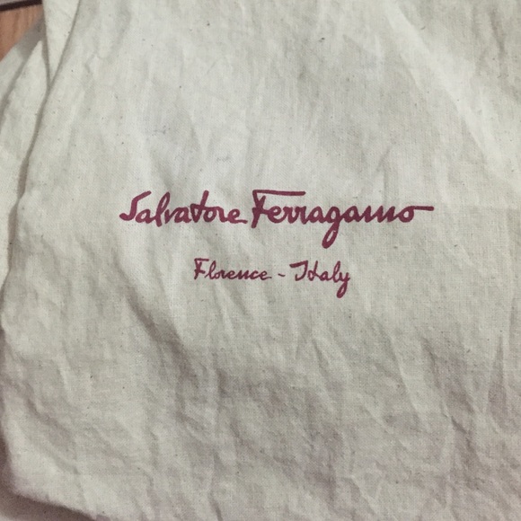 Salvatore ferragamo parigi brand new!