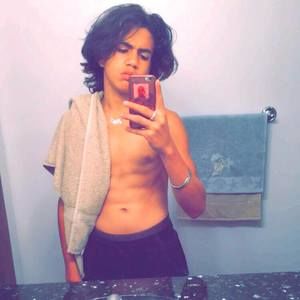 Meet your Posher, Roy