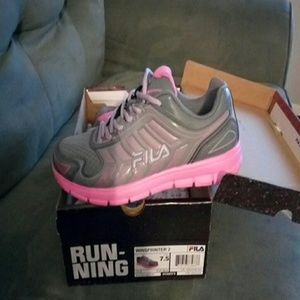 Fila women running shoes
