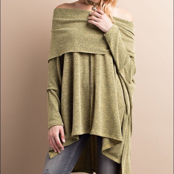 Chic off the shoulder - Picture 3 of 4