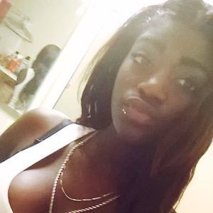 Meet your Posher, Shea