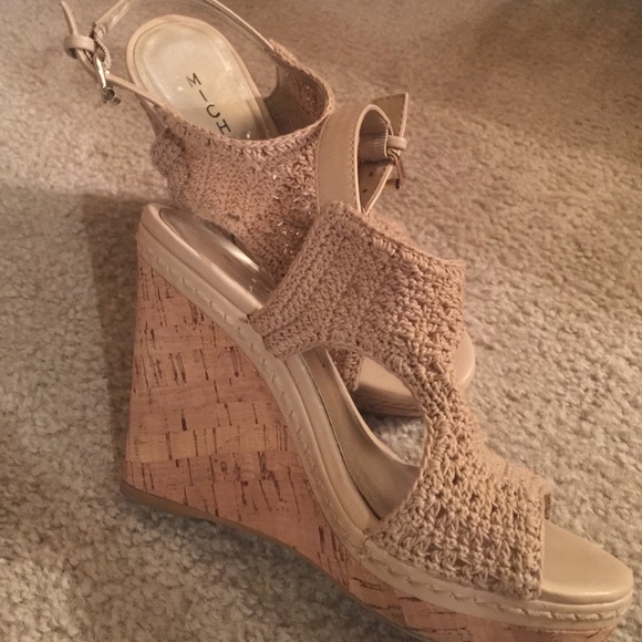 Crochet beige cork wedges