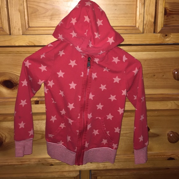 Red star sweater