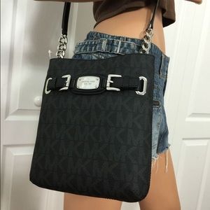 Michael Kors Signature Collection Cross Body