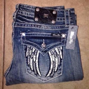 NWT 31 MISS ME BOOTCUT JEANS!!