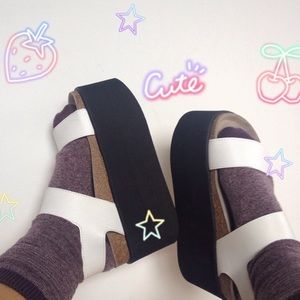 3.5 in YES platform sandals