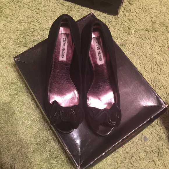 Black open toe heels