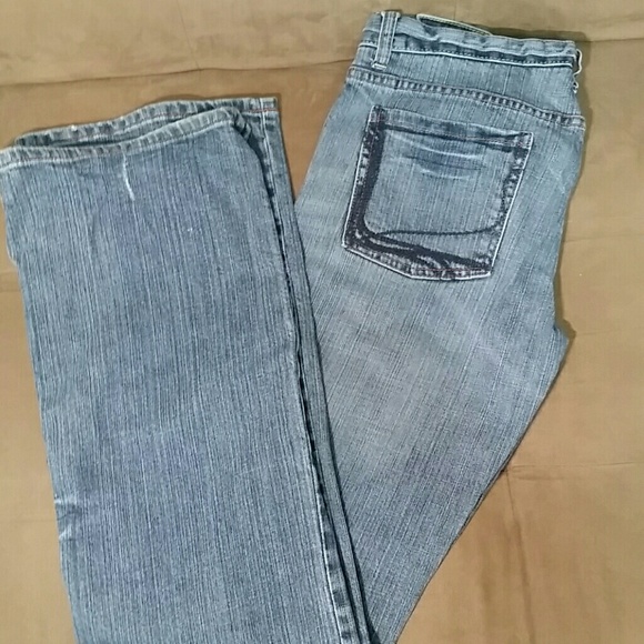 Express boot cut medium wash size 6