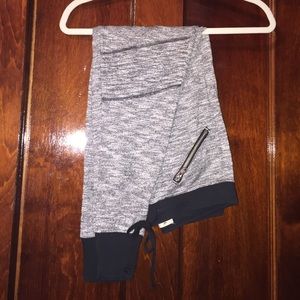 Hollister joggers