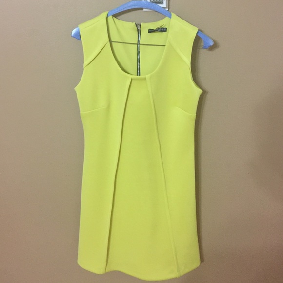 Dress - Picture 2 of 4