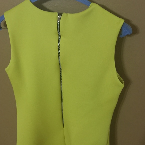 Dress - Picture 3 of 4