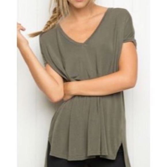 Brandy Melville Milan Vneck Top