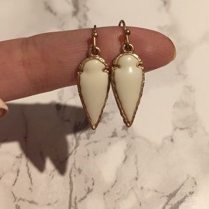 White and gold earrings