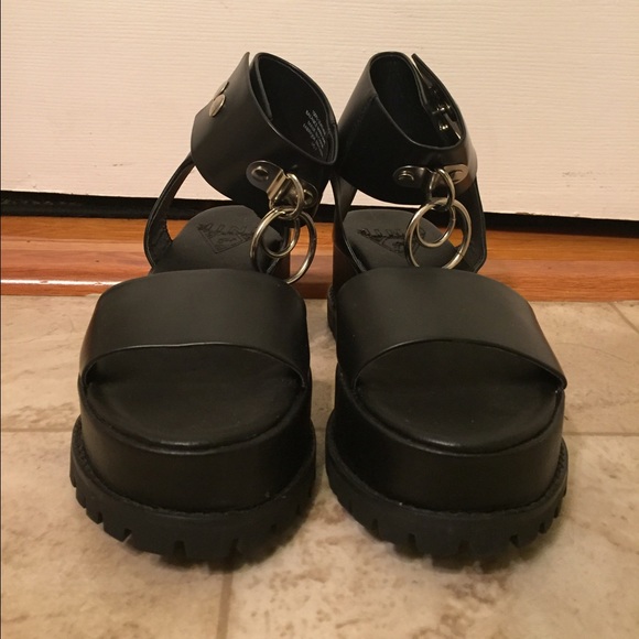 UNIF Shoes - Unif Vault sandals
