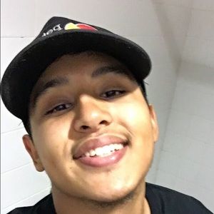 Meet your Posher, Javier