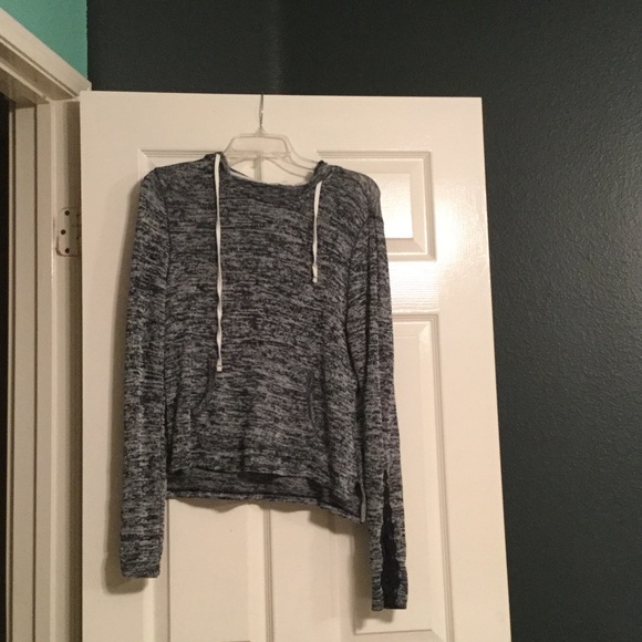 Long sleeve sweater w/ hoodie - Picture 1 of 4