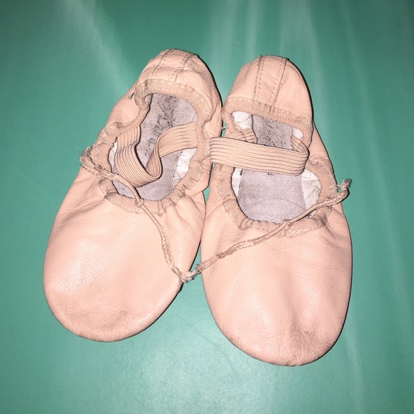 Size 9.5 girls ballet shoes