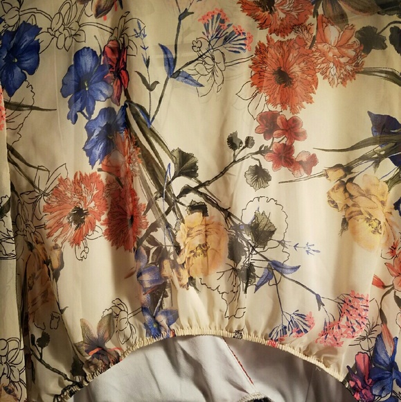 Crop top - Picture 2 of 2