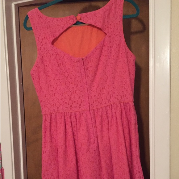 Lilly Pulitzer Hotty Pink dress ✨available✨ - Picture 3 of 3